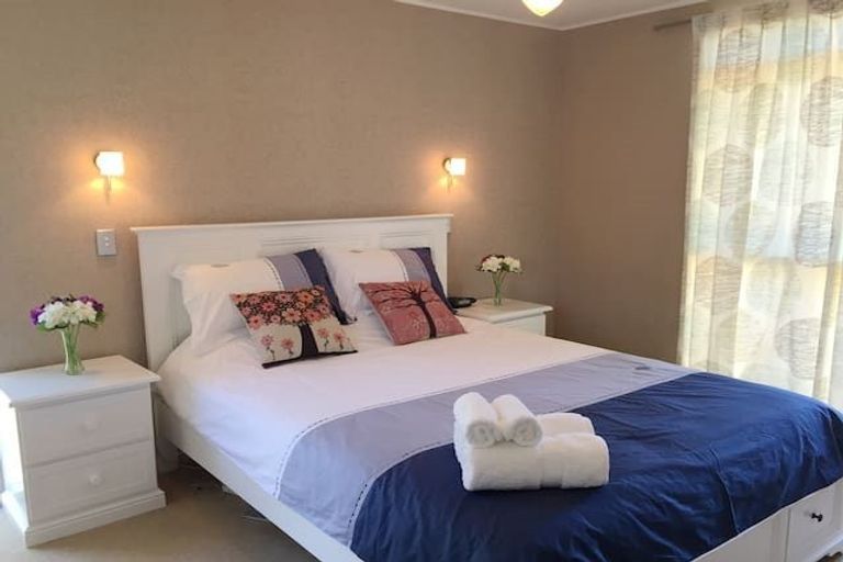 Photo of property in 13 Clovelly Road, Bucklands Beach, Auckland, 2012