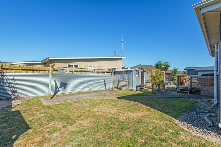 Photo of property in 135 Roberts Line, Kelvin Grove, Palmerston North, 4414