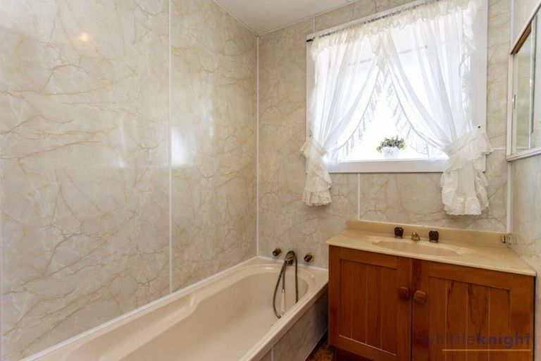 Photo of property in 10 Wolsey Place, Hillmorton, Christchurch, 8025