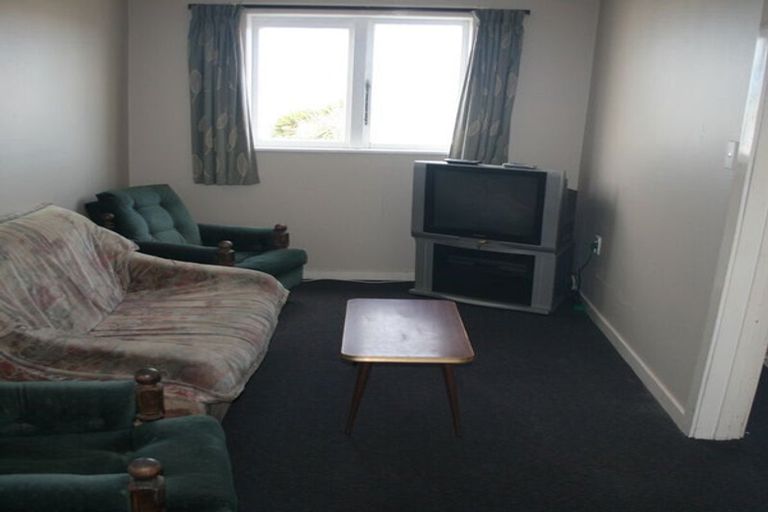 Photo of property in 28 Palmerston Street, Westport, 7825