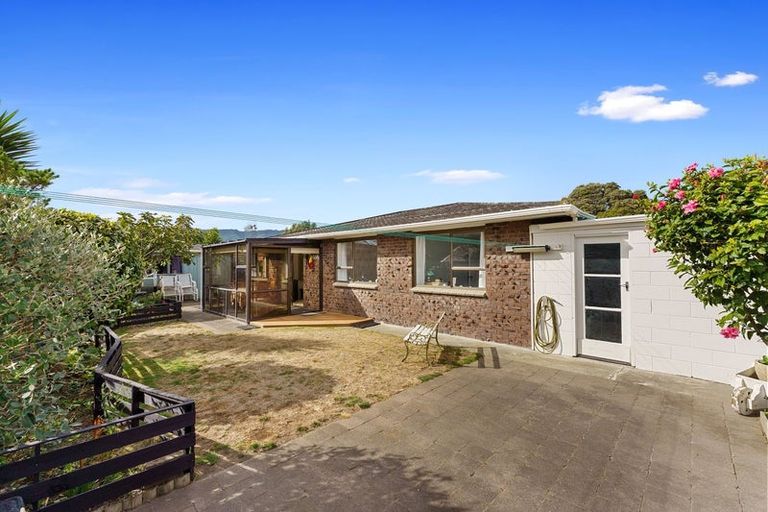Photo of property in 5a Rutherford Drive, Waikanae Beach, Waikanae, 5036