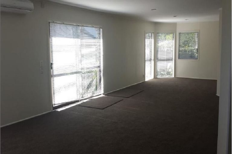 Photo of property in 134a Wheturangi Road, Greenlane, Auckland, 1051