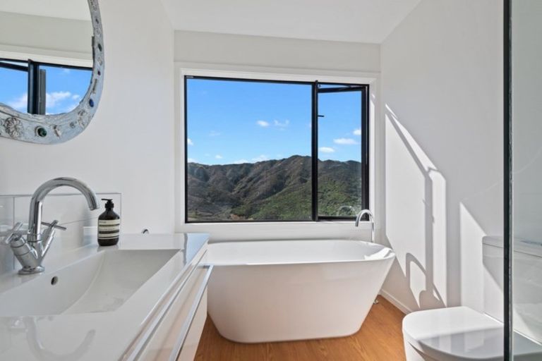 Photo of property in 99 Downing Street, Crofton Downs, Wellington, 6035