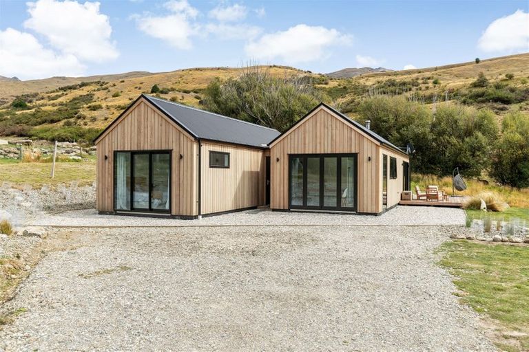 Photo of property in 2390 Cardrona Valley Road, Cardrona, Wanaka, 9382