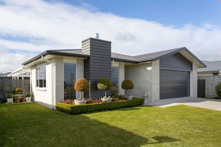 Photo of property in 31 Huka Heights Drive, Rangatira Park, Taupo, 3330