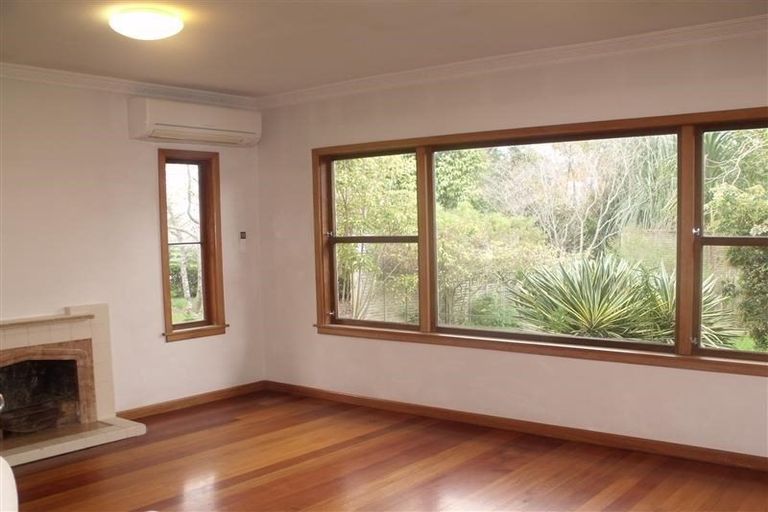 Photo of property in 81 Saint Andrews Road, Havelock North, 4130