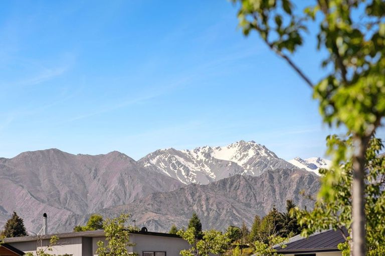 Photo of property in 27 Dingle Street, Lake Hawea, Wanaka, 9382