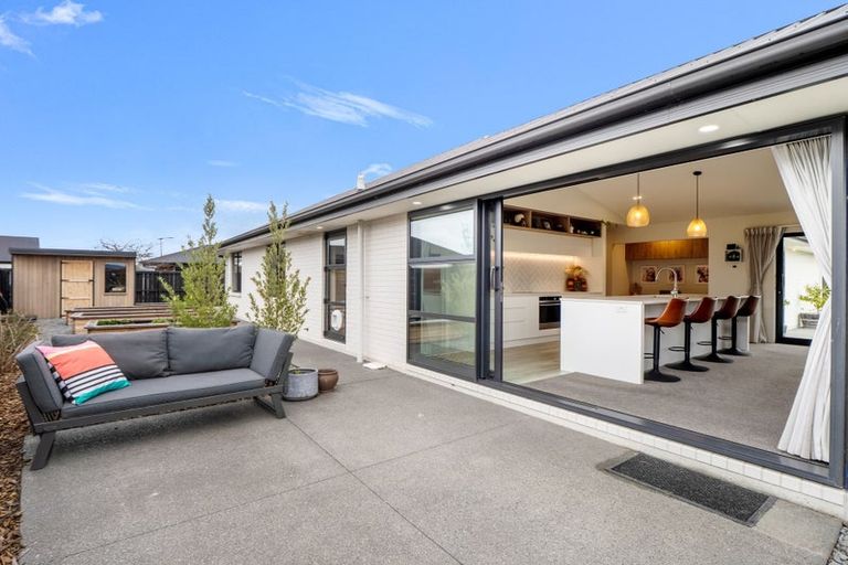 Photo of property in 3 Springbrook Close, Rangiora, 7400