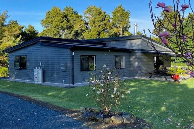 Photo of property in 137 Waikuku Road, Waimate North, Kaikohe, 0472