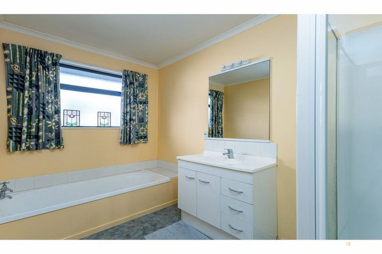 Photo of property in 180 North Street, West End, Timaru, 7910