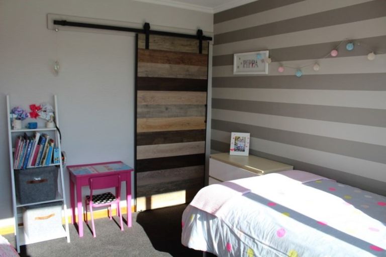 Photo of property in 79 Albert Street, Winton, 9720