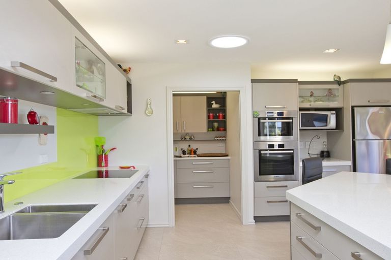 Photo of property in 3 Fairway Grove, Hokowhitu, Palmerston North, 4410