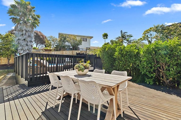Photo of property in 64 Vintage Drive, Henderson, Auckland, 0612