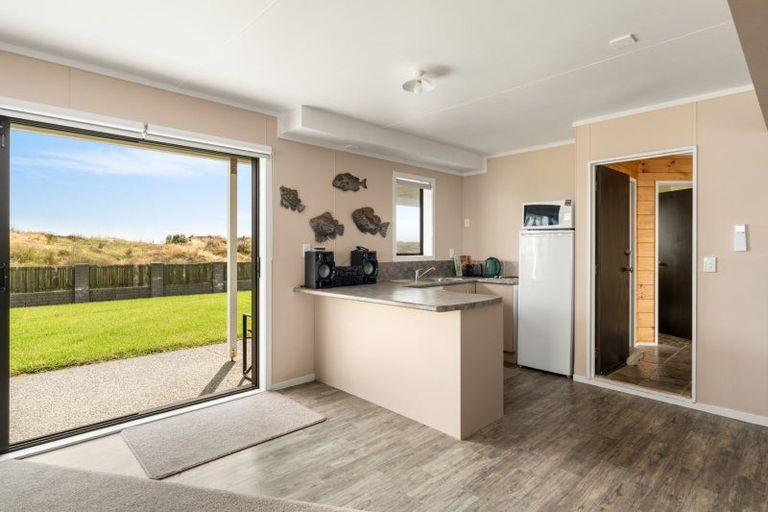 Photo of property in 165 Oceanbeach Road, Mount Maunganui, 3116