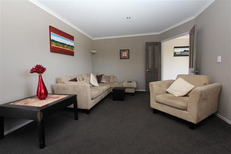 Photo of property in 5 Winslow Court, Huntington, Hamilton, 3210