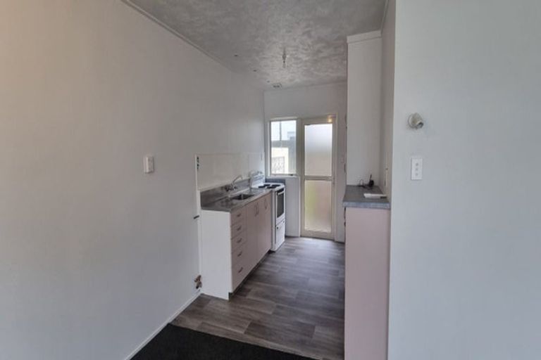 Photo of property in 2/181 Marine Parade, Mount Maunganui, 3116