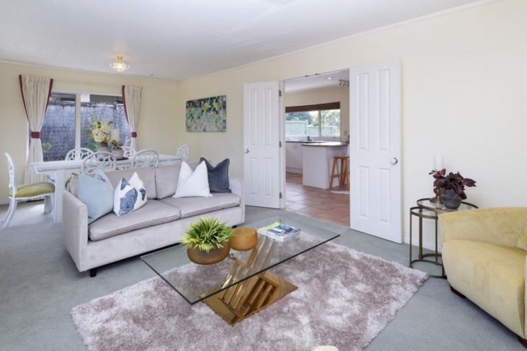 Photo of property in 24 Fremantle Place, Pakuranga Heights, Auckland, 2010