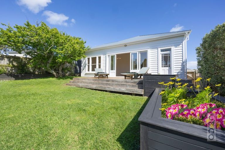 Photo of property in 28 Rata Street, Helensville, 0800