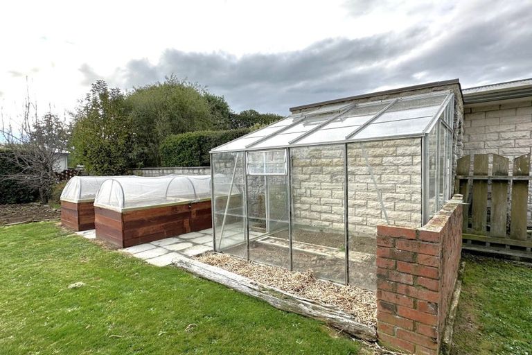 Photo of property in 126 Eglinton Street, Winton, 9720