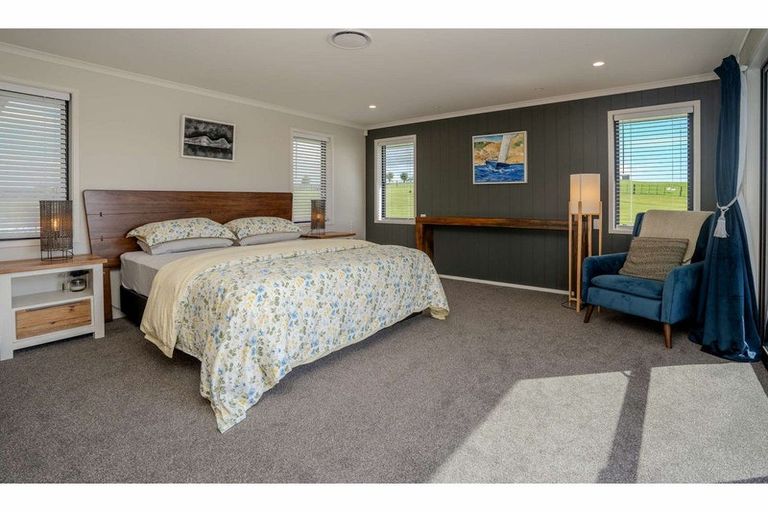 Photo of property in 1 Fernbird Grove, Kerikeri, 0294