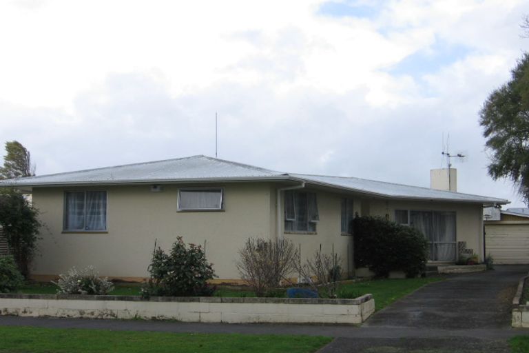 Photo of property in 10 Dampier Avenue, Awapuni, Palmerston North, 4412