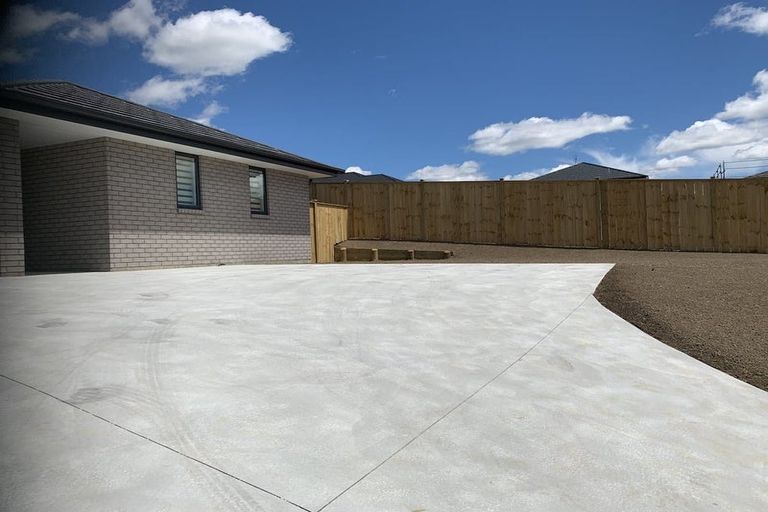 Photo of property in 24 Peacock Place, Pokeno, 2402