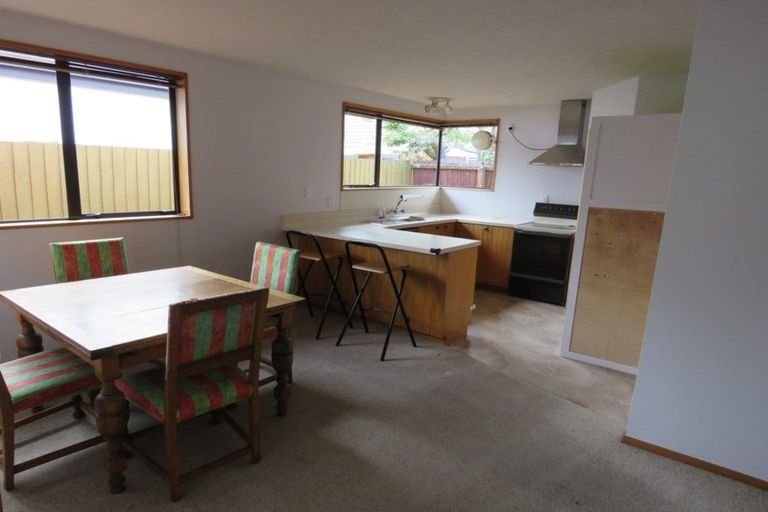 Photo of property in 2/228 Yaldhurst Road, Avonhead, Christchurch, 8042