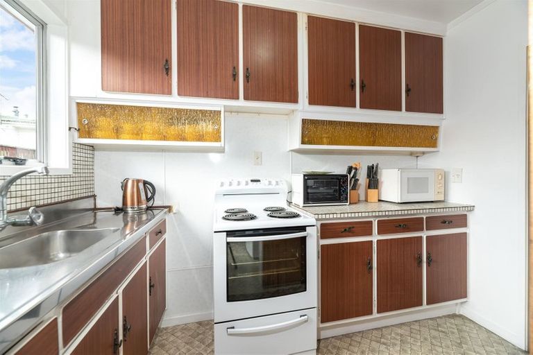 Photo of property in 5/1 Ribblesdale Road, Henderson, Auckland, 0612