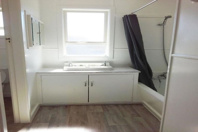 Photo of property in 15 Murray Street, Bell Block, New Plymouth, 4312