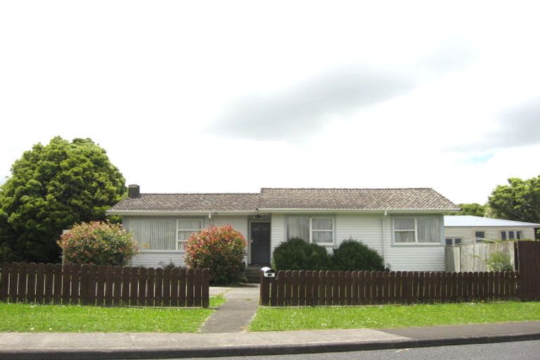 Photo of property in 84 Chichester Drive, Rosehill, Papakura, 2113
