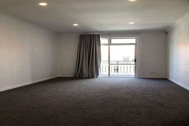 Photo of property in 4/44 Carlos Drive, Flat Bush, Auckland, 2016