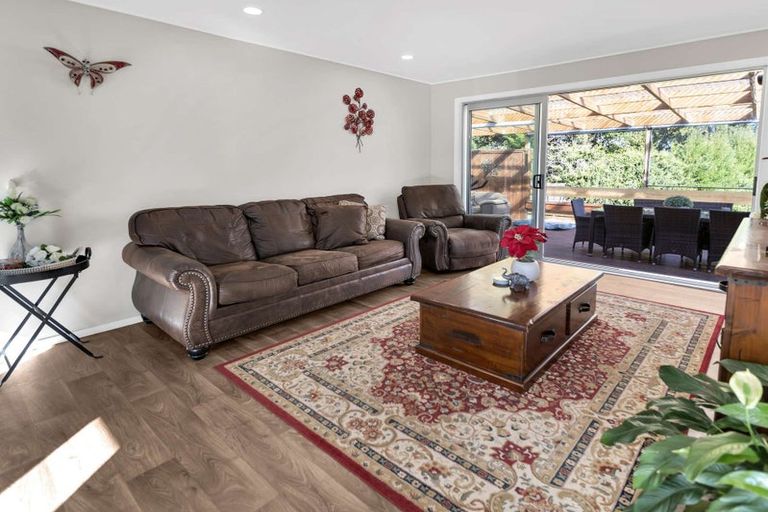 Photo of property in 10 Bay Grove, Pukehangi, Rotorua, 3015