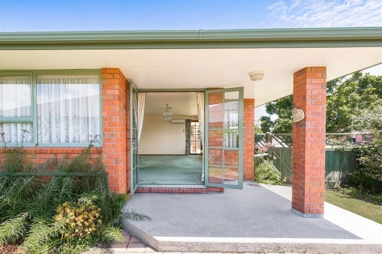 Photo of property in 34 Henley Street, Westport, 7825