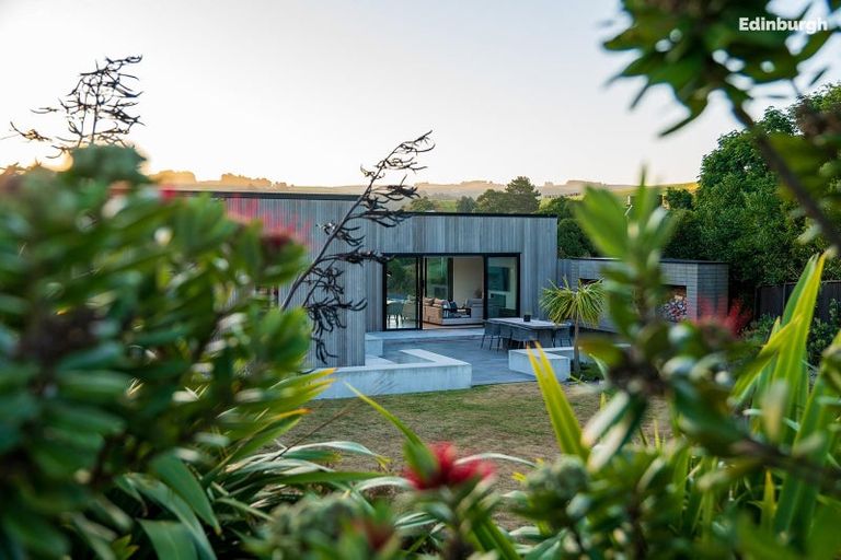 Photo of property in 1371 Taieri Mouth Road, Taieri Mouth, 9091