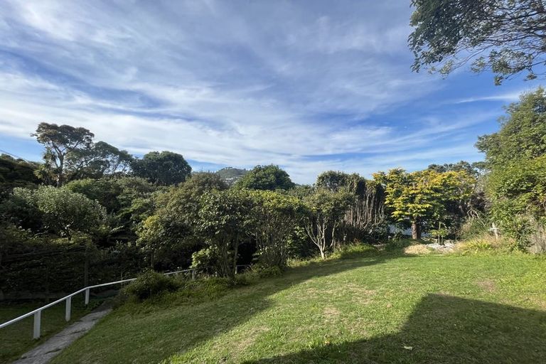 Photo of property in 127 Upland Road, Kelburn, Wellington, 6012