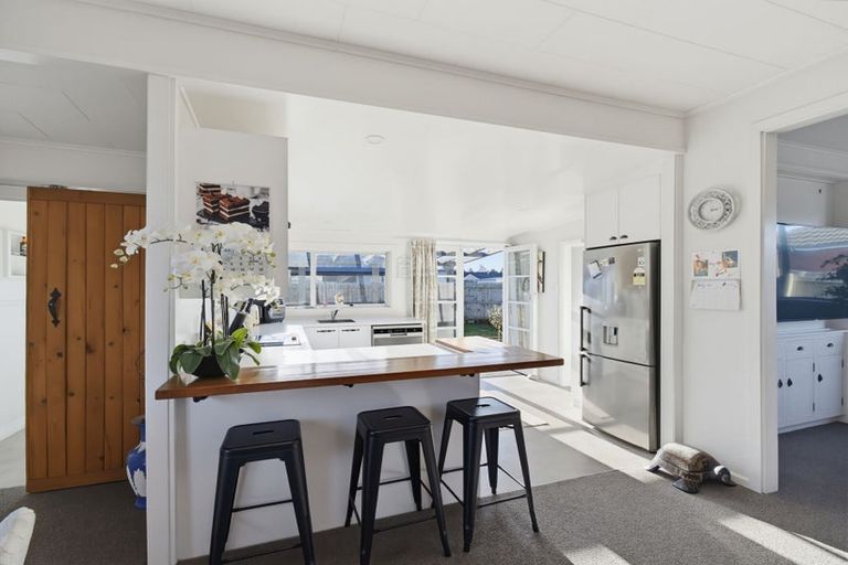 Photo of property in 42 Thomson Street, Tinwald, Ashburton, 7700