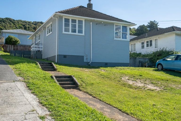 Photo of property in 35 Kotuku Street, Elsdon, Porirua, 5022