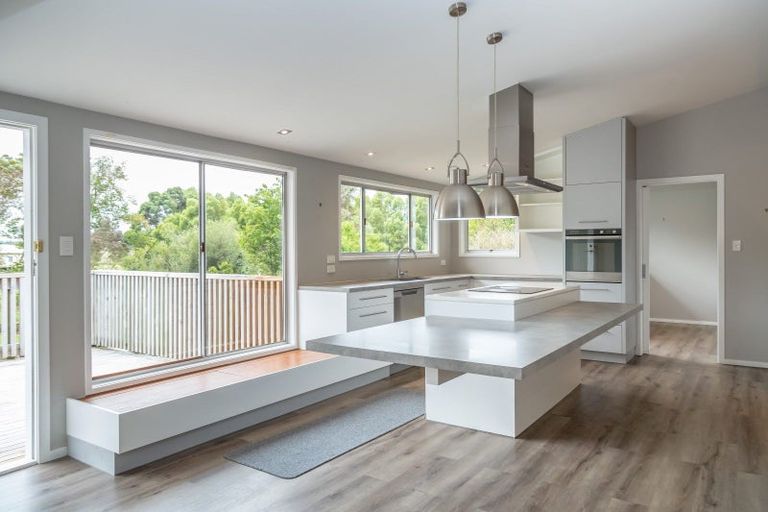 Photo of property in 16 Hickson Street, Featherston, 5710