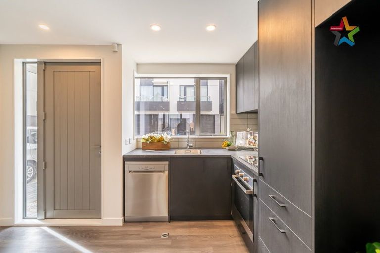 Photo of property in 38 John Street, Stokes Valley, Lower Hutt, 5019