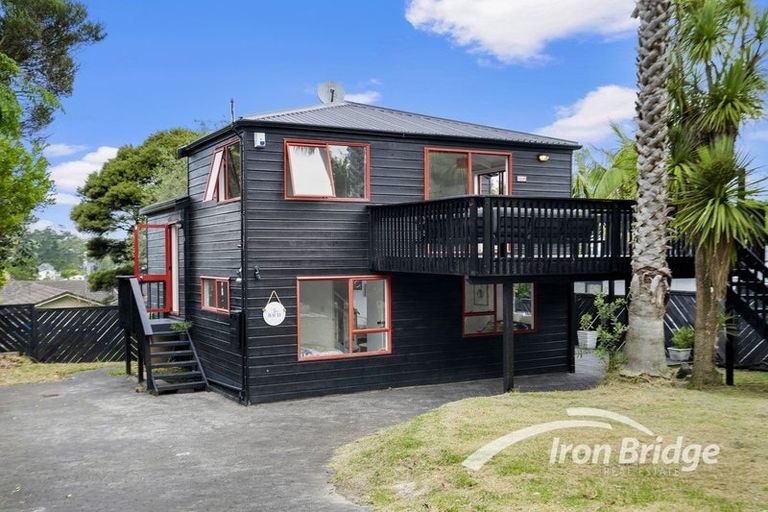 Photo of property in 38a Dakota Avenue, Beach Haven, Auckland, 0626