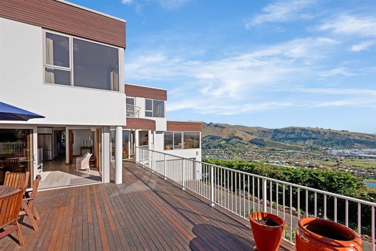 Photo of property in 210 Cannon Hill Crescent, Mount Pleasant, Christchurch, 8081