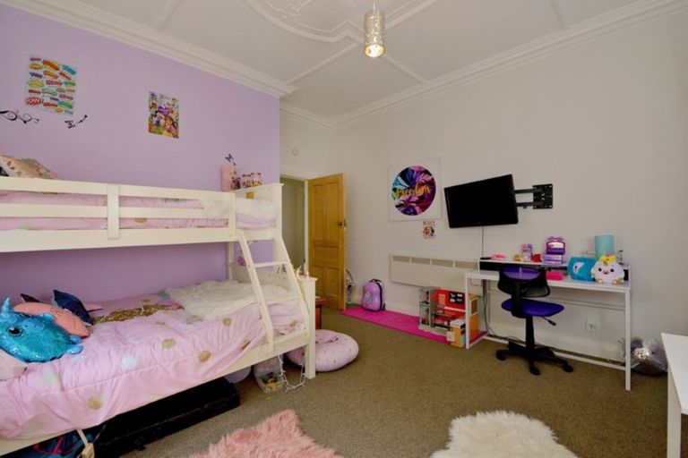 Photo of property in 107 Hargest Crescent, Saint Clair, Dunedin, 9012