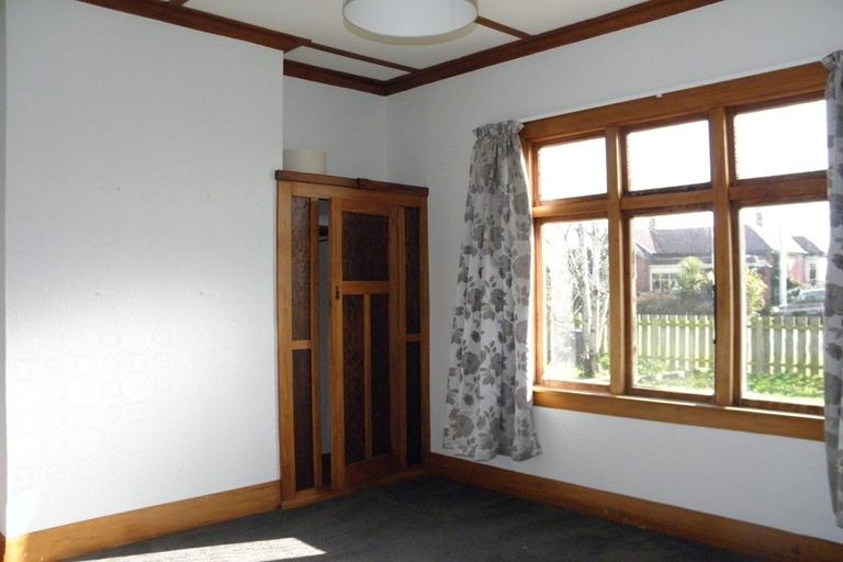 Photo of property in 27 Queen Street, Winton, 9720