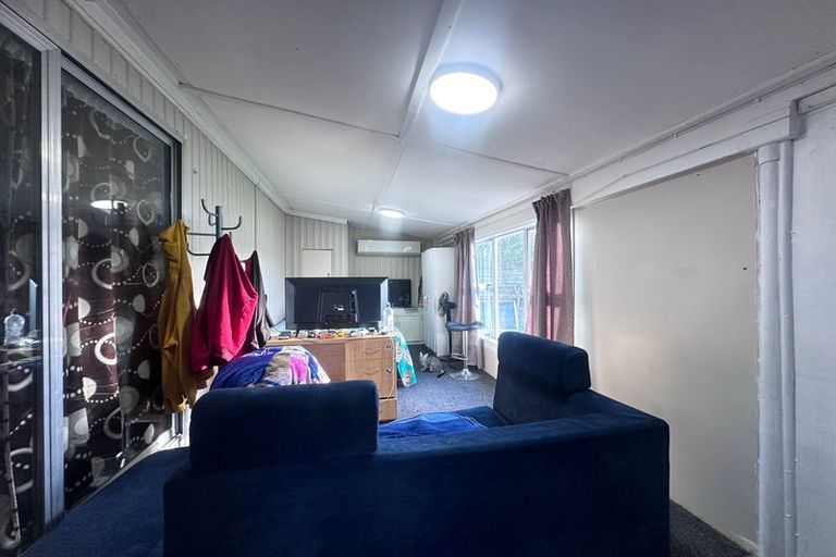 Photo of property in 9 Mahia Road, Manurewa, Auckland, 2102