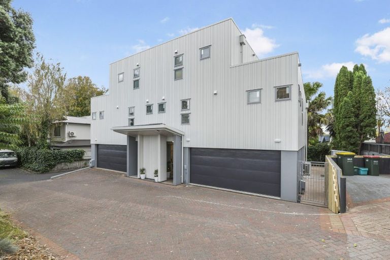 Photo of property in 19b Rostrevor Street, Hamilton Central, Hamilton, 3204