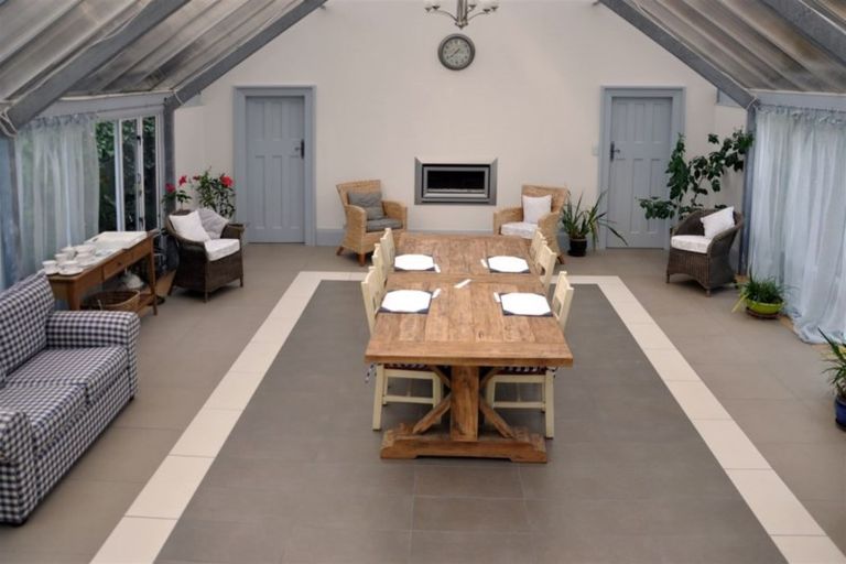 Photo of property in 85 Dyers Pass Road, Cashmere, Christchurch, 8022