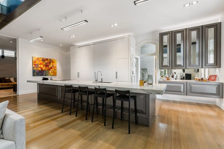 Photo of property in 19 Birdwood Crescent, Parnell, Auckland, 1052