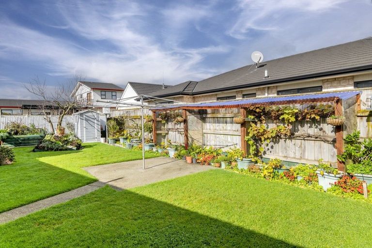 Photo of property in 152b Bartholomew Road, Levin, 5510