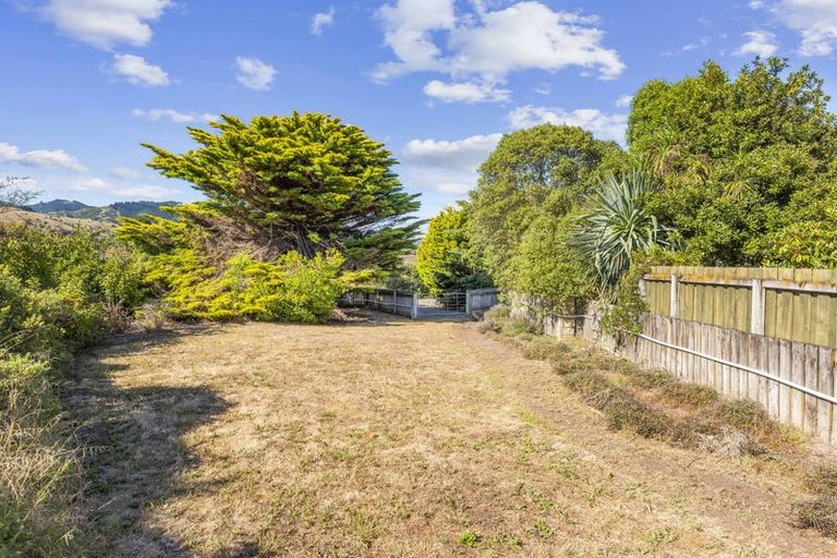 Photo of property in 22 Chilton Drive, Paraparaumu, 5032