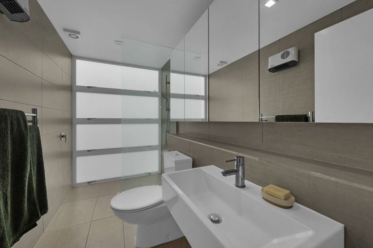 Photo of property in 4/184 Peterborough Street, Christchurch Central, Christchurch, 8013